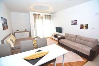 Апартаменты Apartments Jacek Улцинь Номер-студио с балконом-3